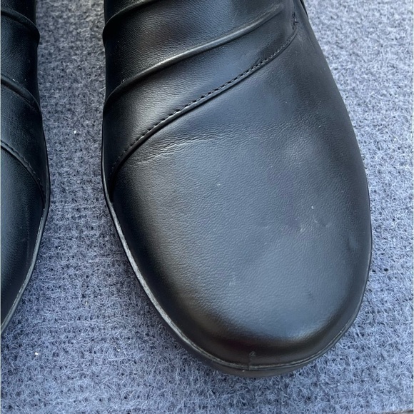 Clarks Women’s Size 9.5 Hop Roxanne Black Slip On Shoes - Picture 7 of 7